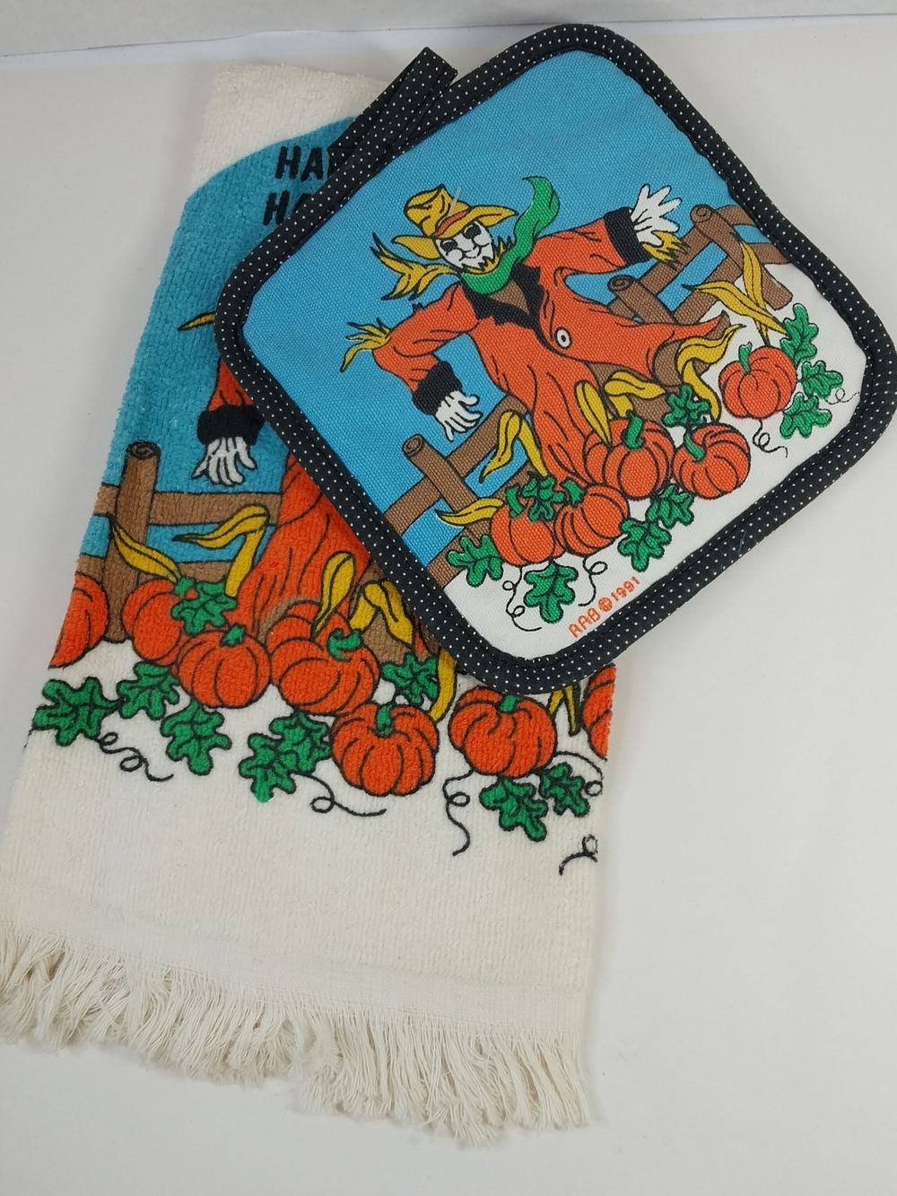 Vintage 1991 Scarecrow Pumpkin Hand Towel Pot Holder Fall Harvest USA Halloween
